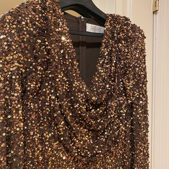 BADGLEY MISHKA COUTURE sequined GOWN - Picture 3 of 7